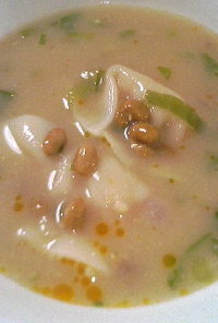 キムチ餃子の納豆味噌スープ