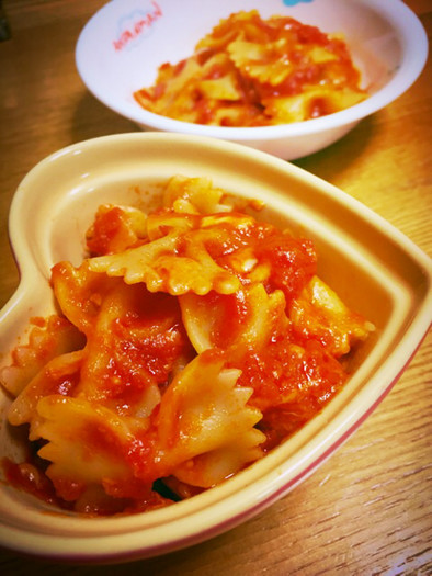 チーズとろり☆リボンパスタのトマトソースの写真