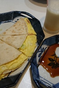トルティーヤで台湾のネギパイ(卵入り)