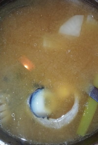 マグロ目玉の味噌汁