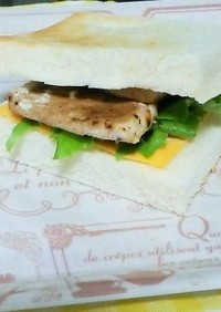 台湾風サンドイッチ　【豬排三明治】