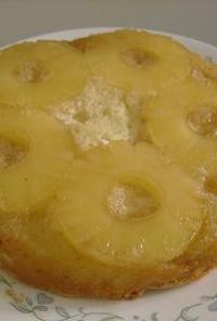パイナップル・アップサイドダウン・ケーキ