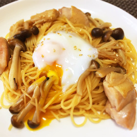 簡単秋味♡鶏肉ときのこの醤油バターパスタ