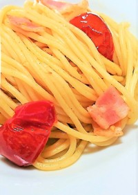トマトとベーコンのペペロンチーノ風♡