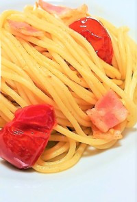 トマトとベーコンのペペロンチーノ風♡