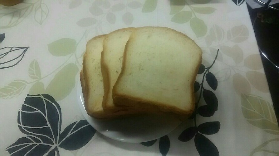 簡単余った生クリームでふっくら柔らかパンの画像