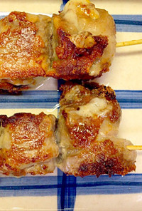 簡単な豚肉とチーズ巻きの串焼き