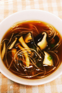 簡単★ピリ辛中華春雨スープ