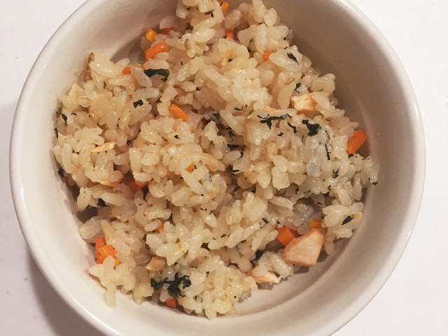 離乳食後期 鮭と野菜の炊き込みご飯 レシピ 作り方 By Su クックパッド 簡単おいしいみんなのレシピが360万品