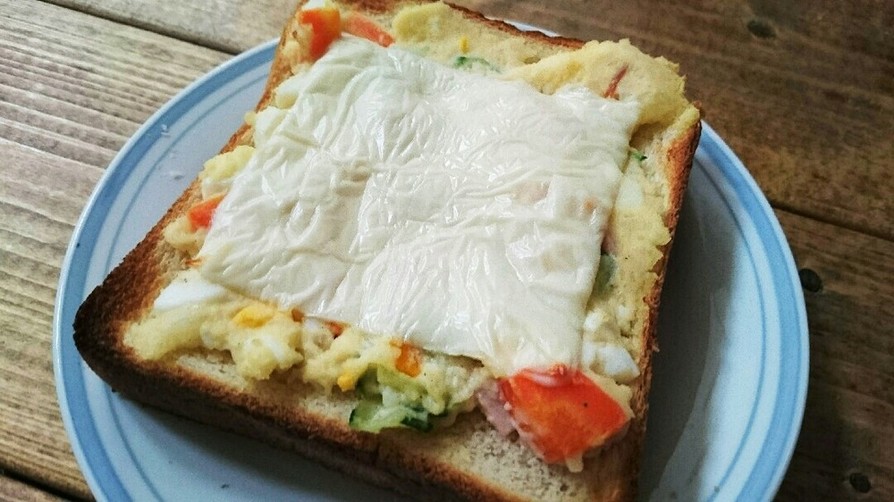 リメイク☆ポテサラチーズトーストの画像
