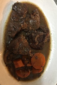 ブフ ブルギニヨン(牛肉の赤ワイン煮)