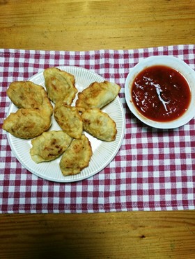 揚げ餃子風サモサ