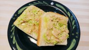 ツナキャベツトースト〈1歳~幼児食〉朝食の写真
