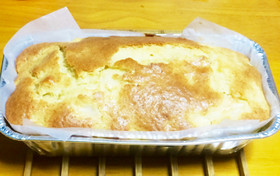 りんごのしっとりパウンドケーキ
