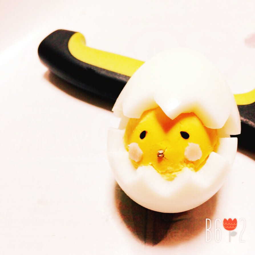 卵で作るヒヨコさんの画像