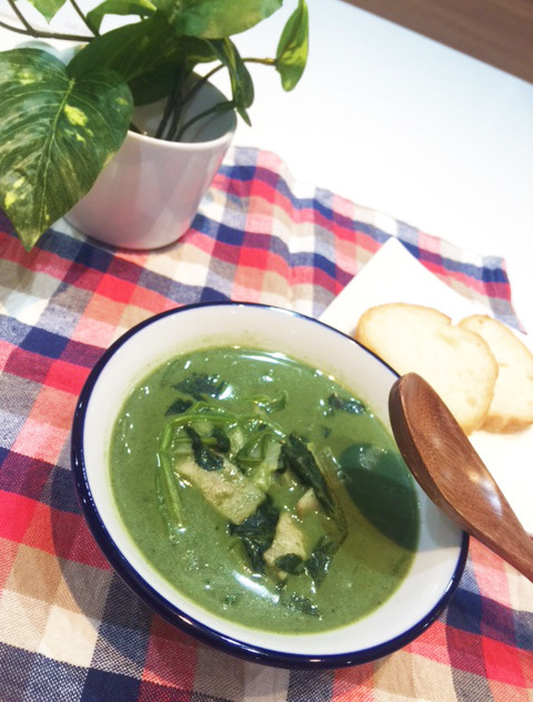 スピルリナのグリーンミルクスープの画像