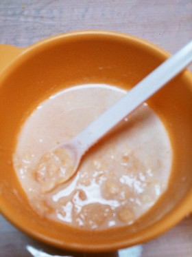 スピード離乳食☆お麩のきなこミルク