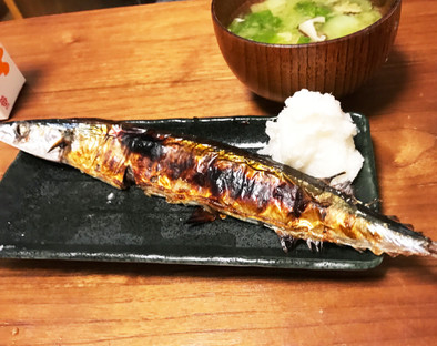 簡単にこんがりふっくら♪秋刀魚の塩焼きの写真