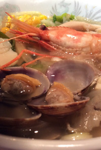 手作りスープ海鮮(シーフード)塩ラーメン