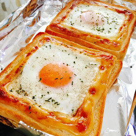 絶品♡洗い物なし目玉焼きマヨトースト