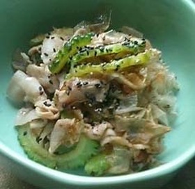 ゴーヤと豚肉の梅肉炒め