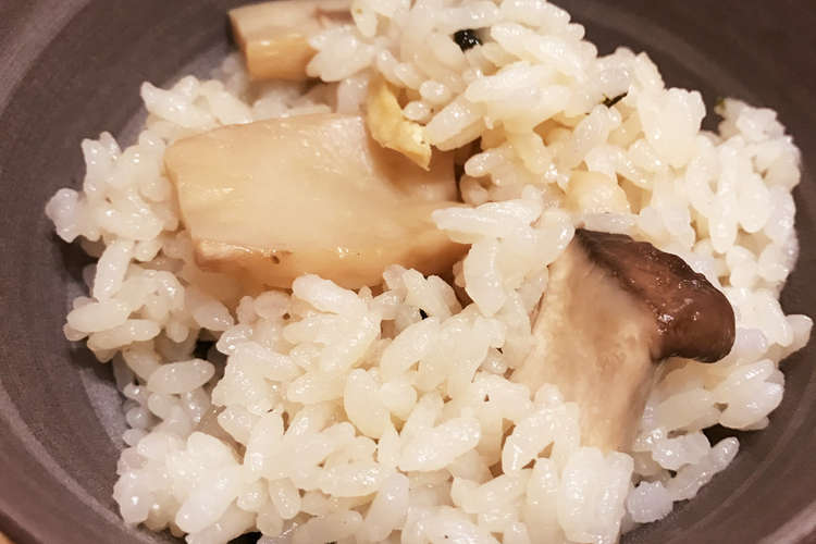 秋の味覚 なんちゃって松茸ご飯 お吸い物 レシピ 作り方 By Hiroみんみん クックパッド 簡単おいしいみんなのレシピが375万品