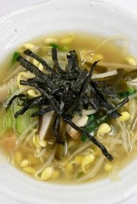 厚揚げと大豆モヤシのスープ 
