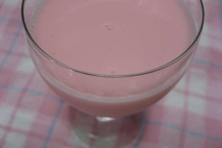 簡単カキ氷のシロップでイチゴオーレ レシピ 作り方 By あっこりんママ クックパッド 簡単おいしいみんなのレシピが376万品