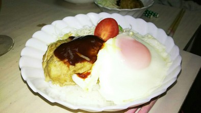 ロコモコ風ハンバーグ丼の写真