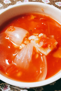 押し麦と根菜のトマトスープ