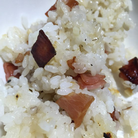【鶏を焼いて余った油で】ハイカロリー米