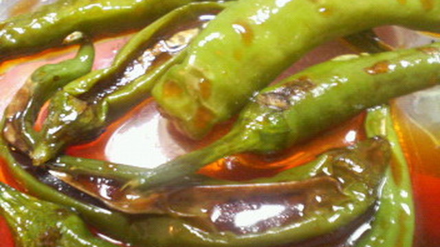 辛 いのが旨い 青唐辛子醤油漬け レシピ 作り方 By Mayu416 クックパッド 簡単おいしいみんなのレシピが361万品