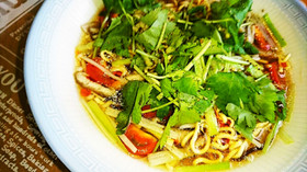 マルちゃん正麺醬油でサンラータン風