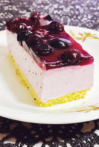 ブルーベリーのレアチーズムースケーキ