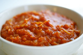自宅で簡単！基本の味　トマトソース