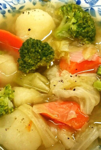 ダイエットにお薦め！3種の味の野菜スープ