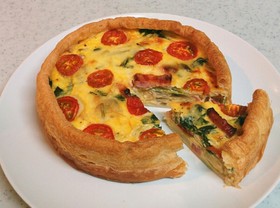 ほうれん草とベーコンの基本のキッシュ