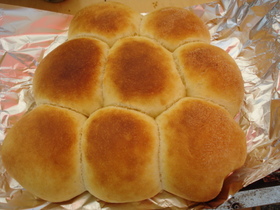 アウトドアで喋りながら作る♪パン