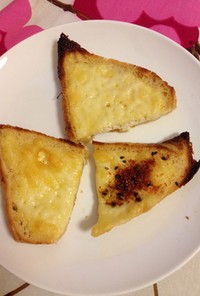 三角油揚げのチーズ焼き