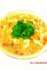 パクチー(香菜)入りお豆腐スープ