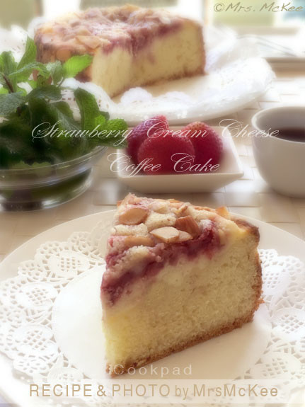 苺とクリームチーズのコーヒーケーキの画像