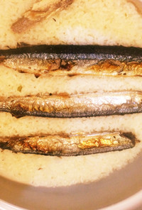 秋刀魚の土鍋炊き込みご飯