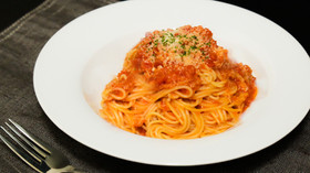 カニ缶のトマトクリームパスタ
