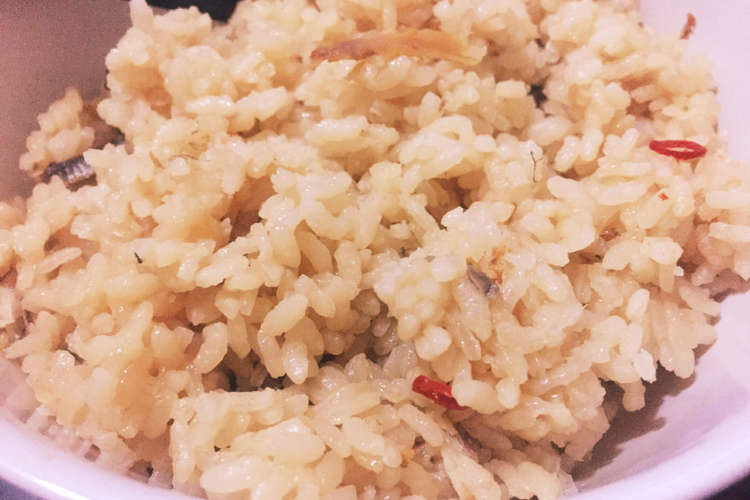 炊飯器に入れて炊くだけ アジの干物ご飯 レシピ 作り方 By 福岡のかしわ餅 クックパッド 簡単おいしいみんなのレシピが367万品