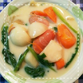 市販ルウで簡単!かぶとにんじんのシチュー