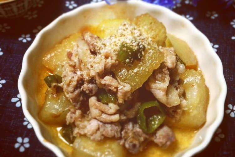 かつお節で 冬瓜と豚肉のとろ り煮物 レシピ 作り方 By たまきのパパ クックパッド 簡単おいしいみんなのレシピが352万品