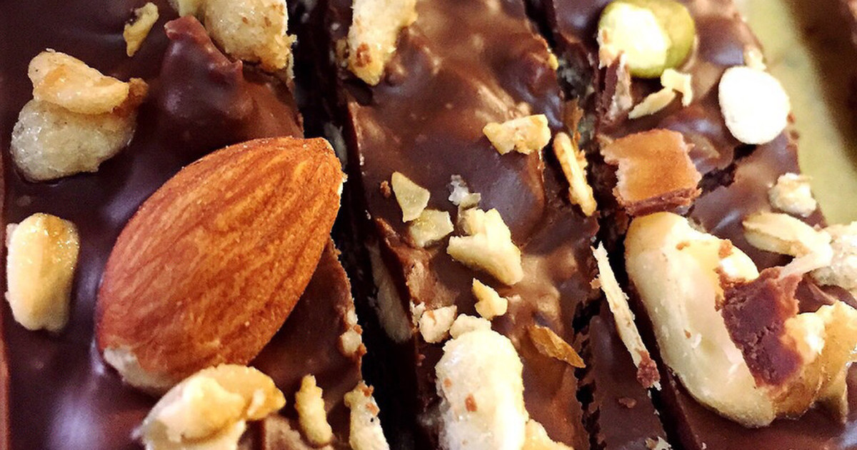 ナッツとフルーツのチョコバー by ちなつ 【クックパッド】 簡単おいしいみんなのレシピが369万品