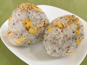 ☆ピーナッツ揚げ煎餅 ゆかり おにぎり