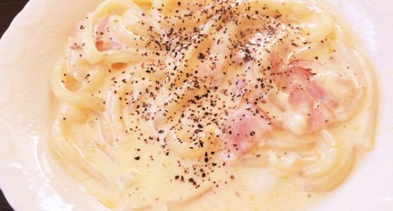 生クリーム不要 簡単カルボナーラうどん レシピ 作り方 By Atat09 クックパッド 簡単おいしいみんなのレシピが360万品