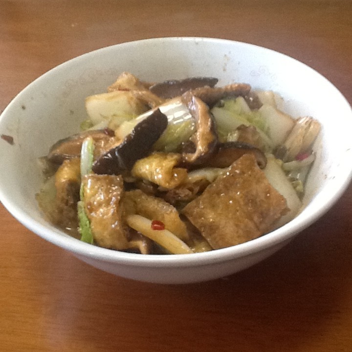 白菜と椎茸と油揚げのピリ辛炒めの画像